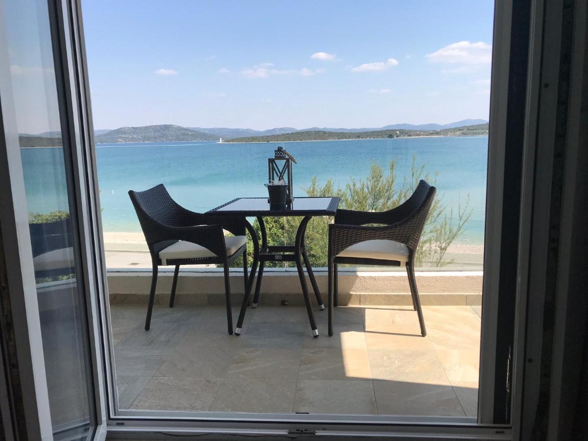 Apartament Danica Murter *